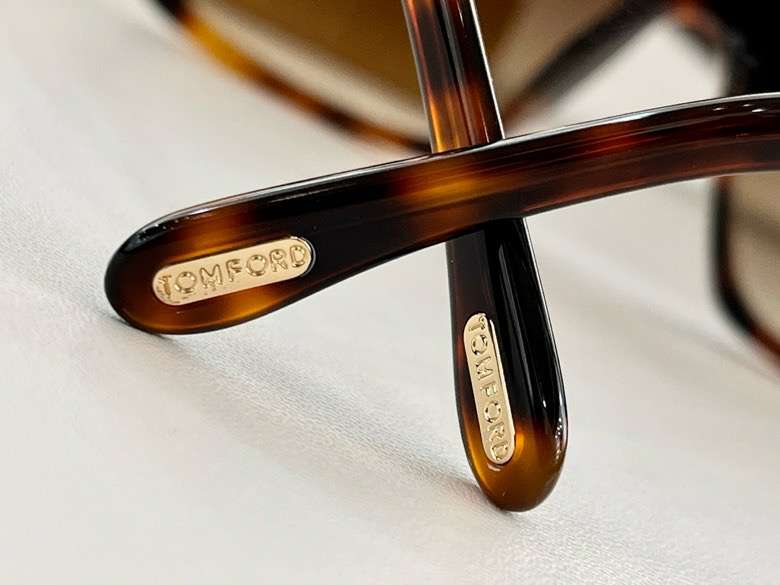 Picture of Tom Ford Sunglasses _SKUfw54144202fw